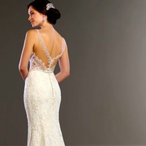 COPY - Martina Liana ML845 wedding dress